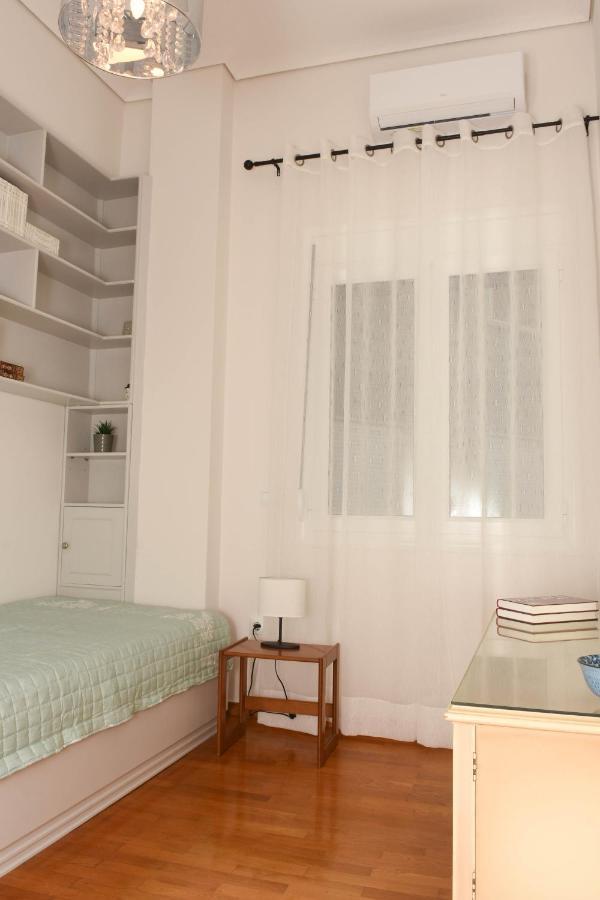 Ellis House Apartment Агринион Екстериор снимка