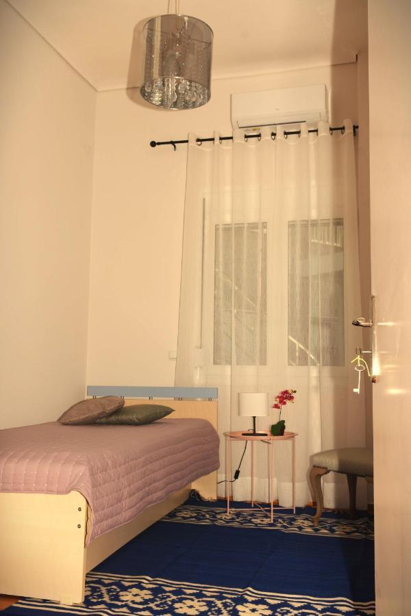 Ellis House Apartment Агринион Екстериор снимка